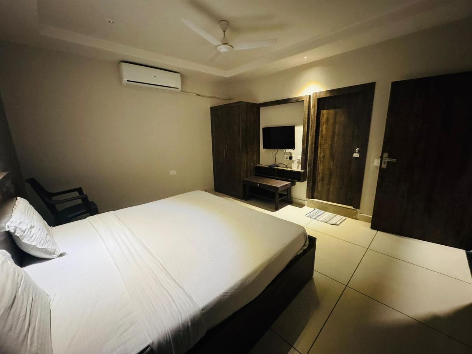 Hotel Pearl Inn Rudrapur Luaran gambar