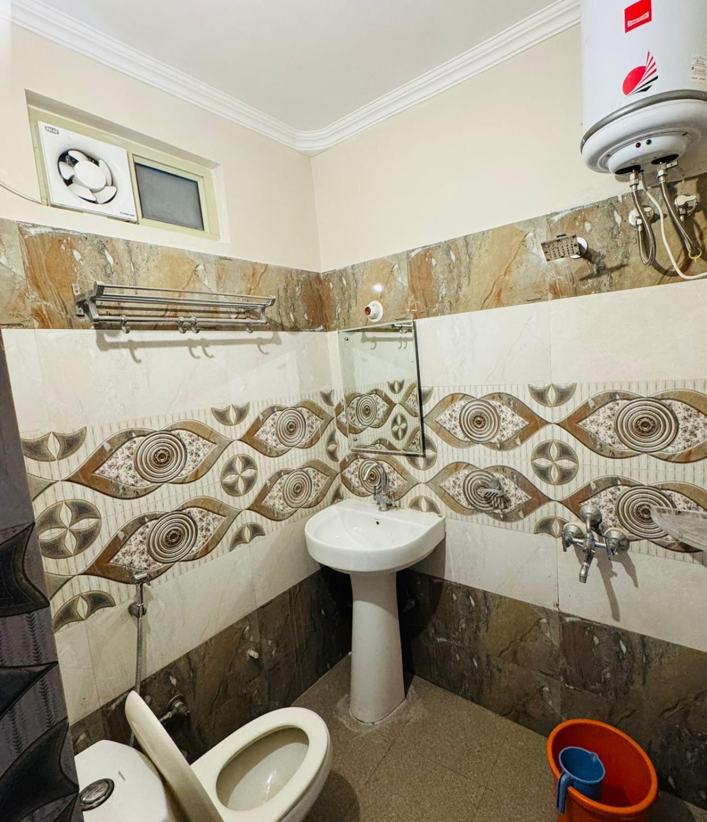 Hotel Pearl Inn Rudrapur Luaran gambar