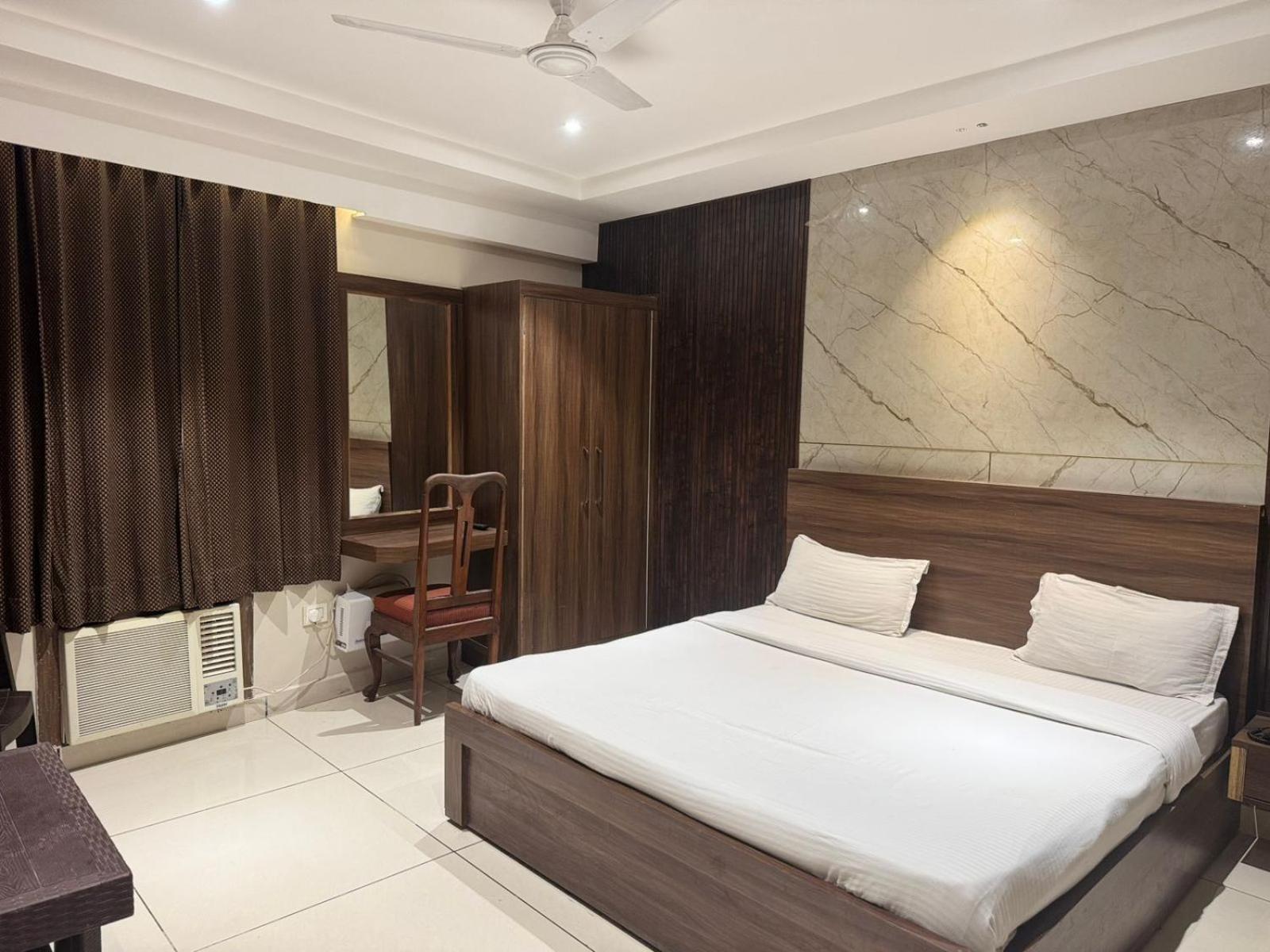 Hotel Pearl Inn Rudrapur Luaran gambar
