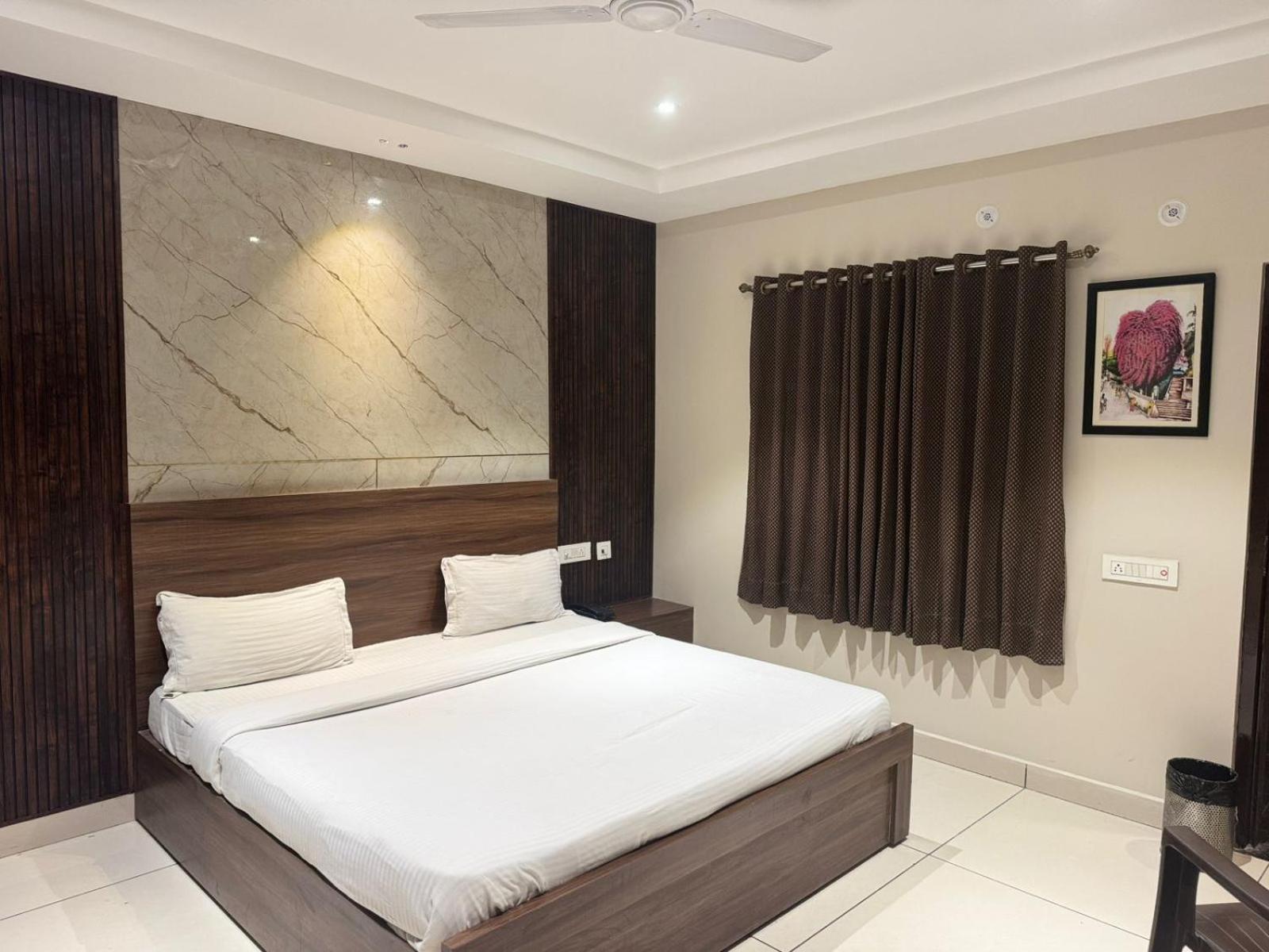 Hotel Pearl Inn Rudrapur Luaran gambar