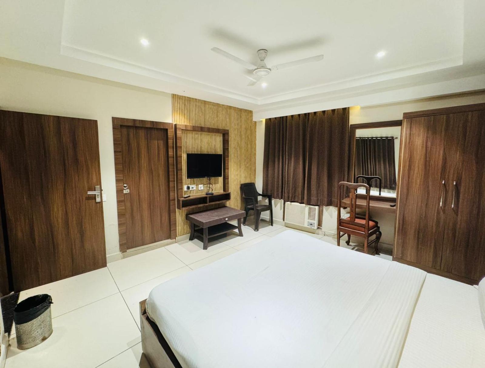 Hotel Pearl Inn Rudrapur Luaran gambar