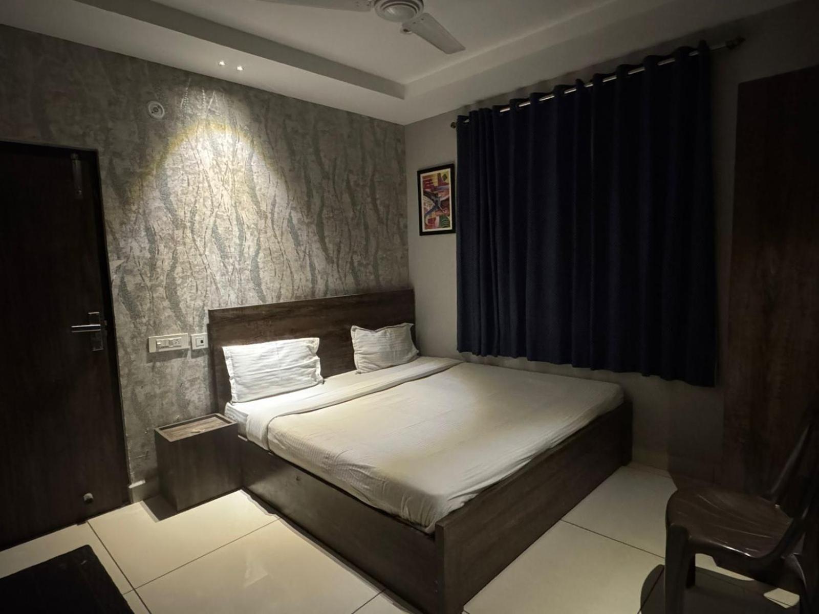 Hotel Pearl Inn Rudrapur Luaran gambar